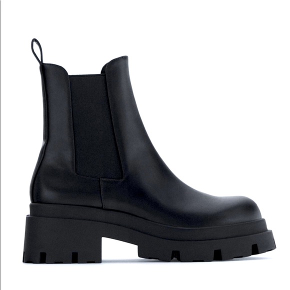 Zara Shoes - Zara low heeled ankle boots